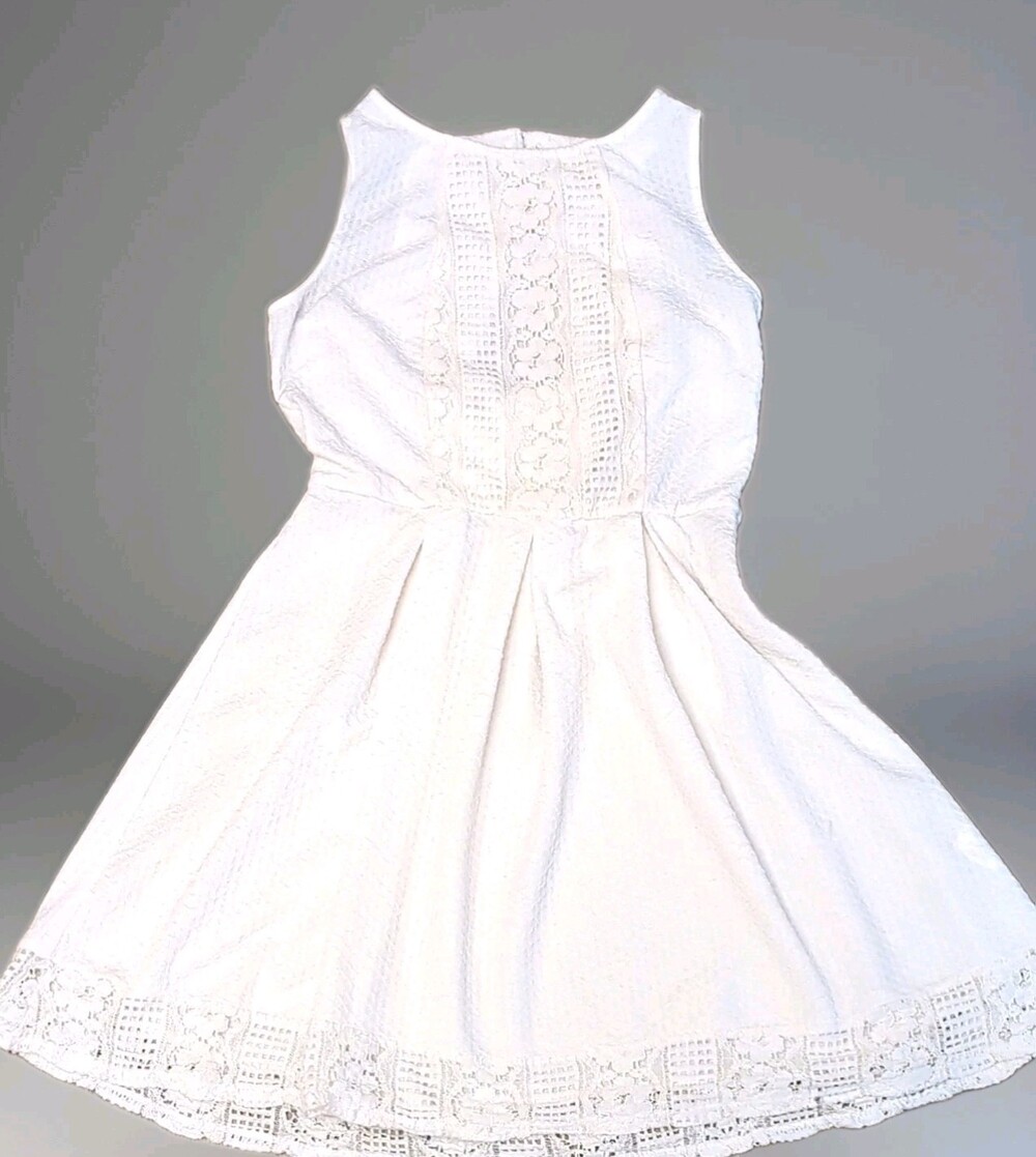 Rewind Women’s Size S White Lace Sleeveless Fit & Flare Short Dress